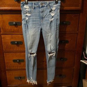 American Eagle cropped jeans